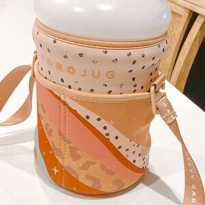 HYDROJUG x HOLLEY GABRIELLE